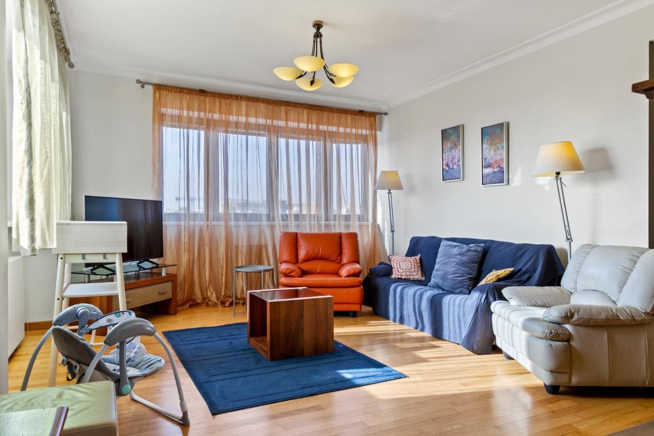 125 Sqm Family Friendly With Kids Room Bucureşti Exterior foto