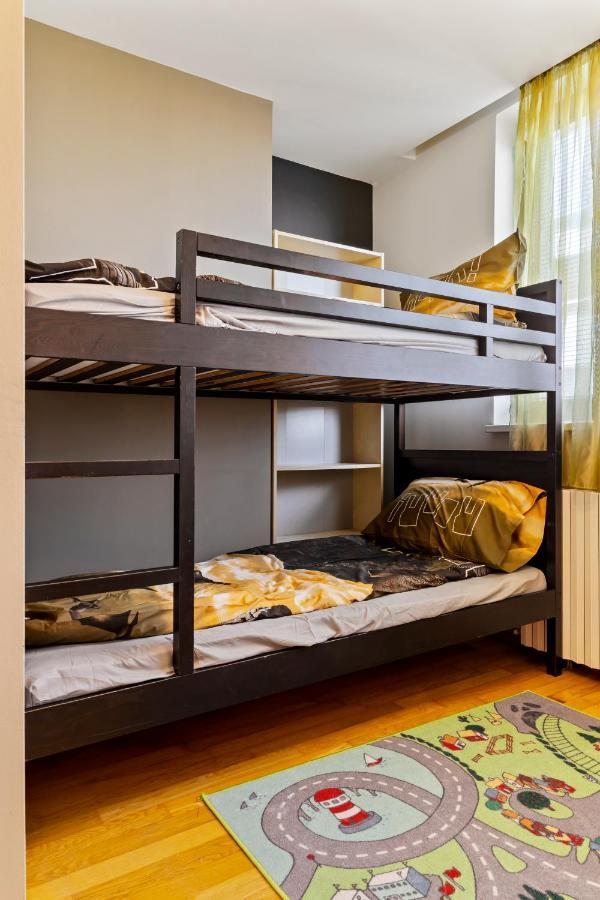 125 Sqm Family Friendly With Kids Room Bucureşti Exterior foto
