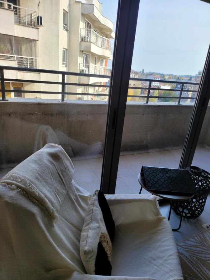 125 Sqm Family Friendly With Kids Room Bucureşti Exterior foto