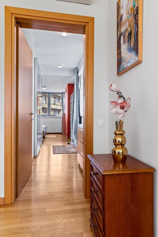 125 Sqm Family Friendly With Kids Room Bucureşti Exterior foto